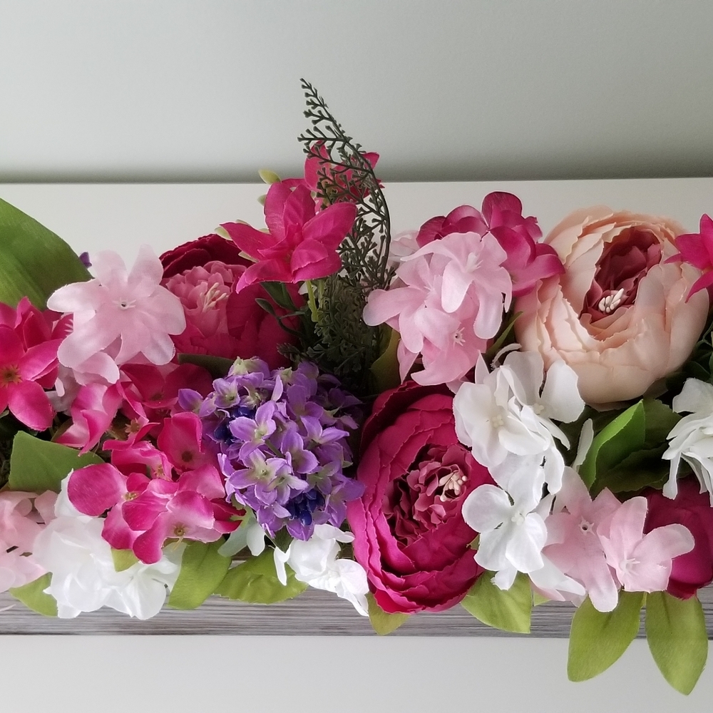 Spring Centerpiece - Picture 5 of 5